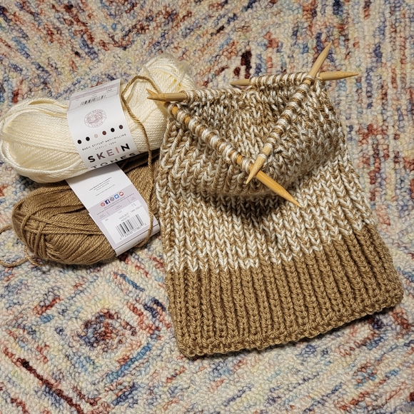 Hand Crafted unisex rib knit winter beanie hat size Adult medium to large - Picture 8 of 9